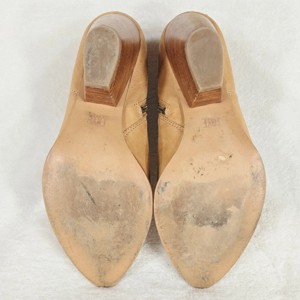 Frye Reina Boots Womens 8 Beige Leather Western Ankle Side Zip Cone Heel Booties